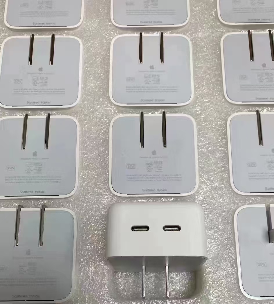 MNWM3 35W Iphone Charger Compact A2571 A2571 Dual USB-C Power Adapter